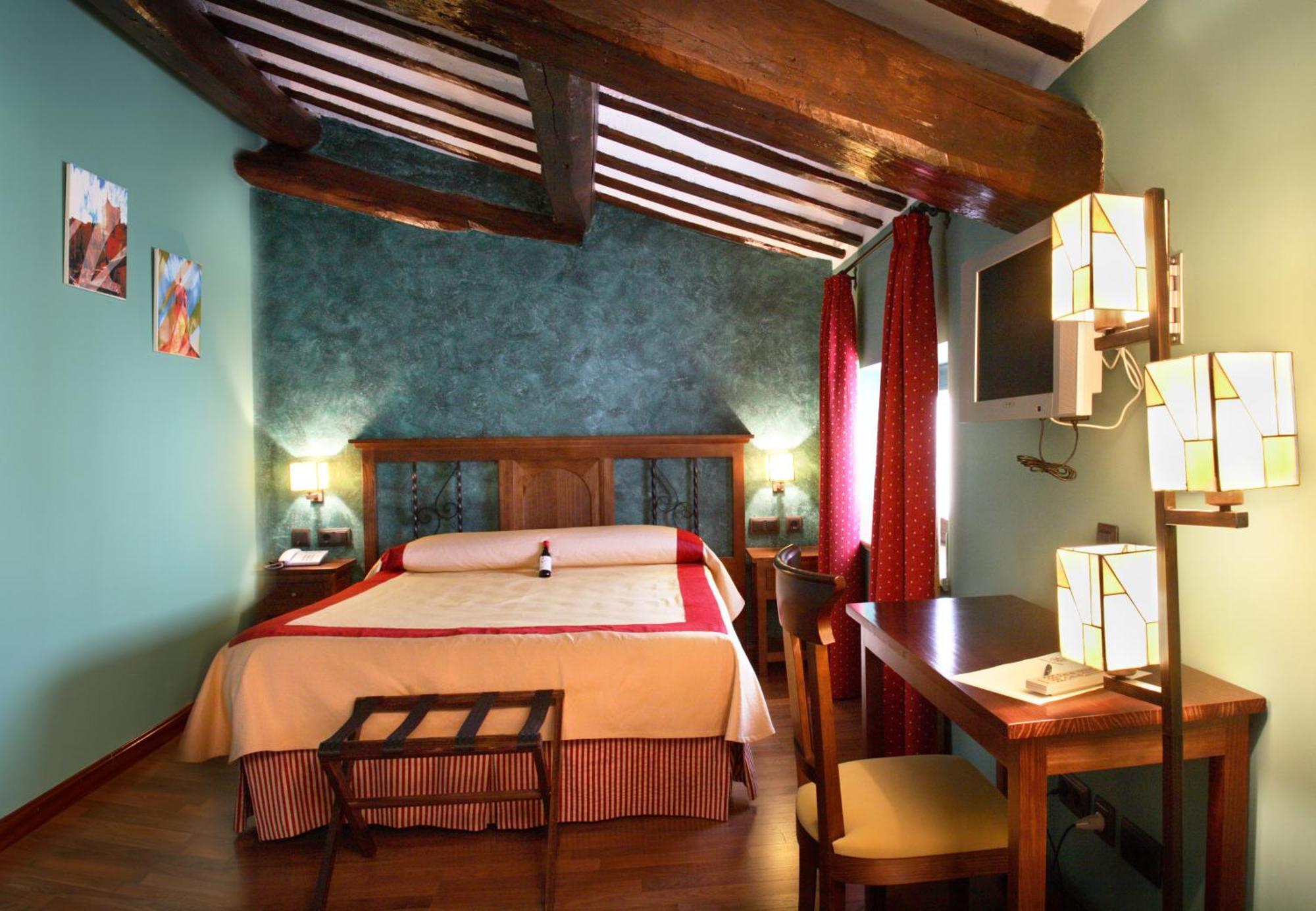 Hotel Duques De Nájera Eksteriør bilde