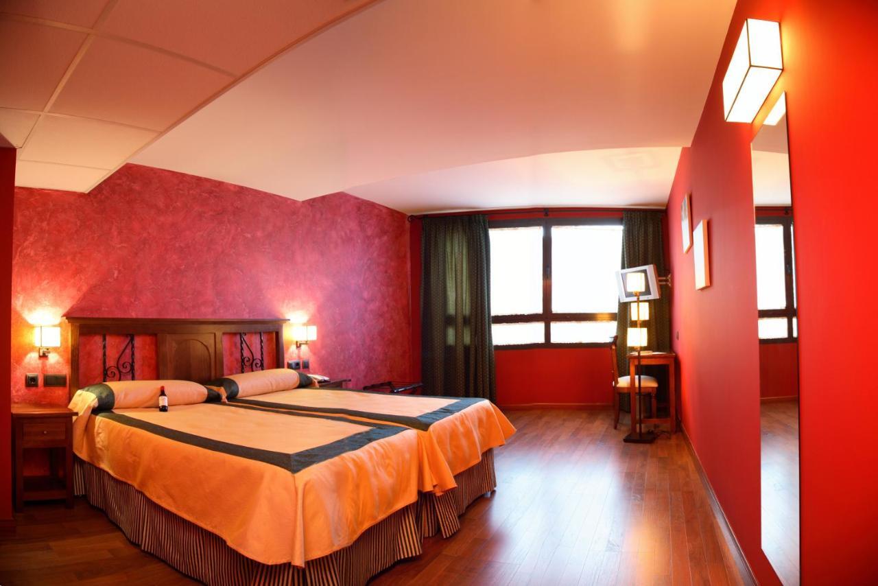Hotel Duques De Nájera Eksteriør bilde